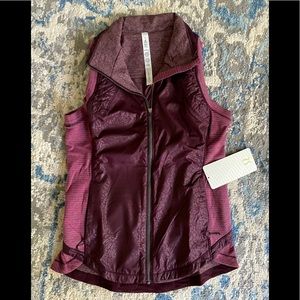 NWT LULULEMON VEST REBEL RUNNER SZ8